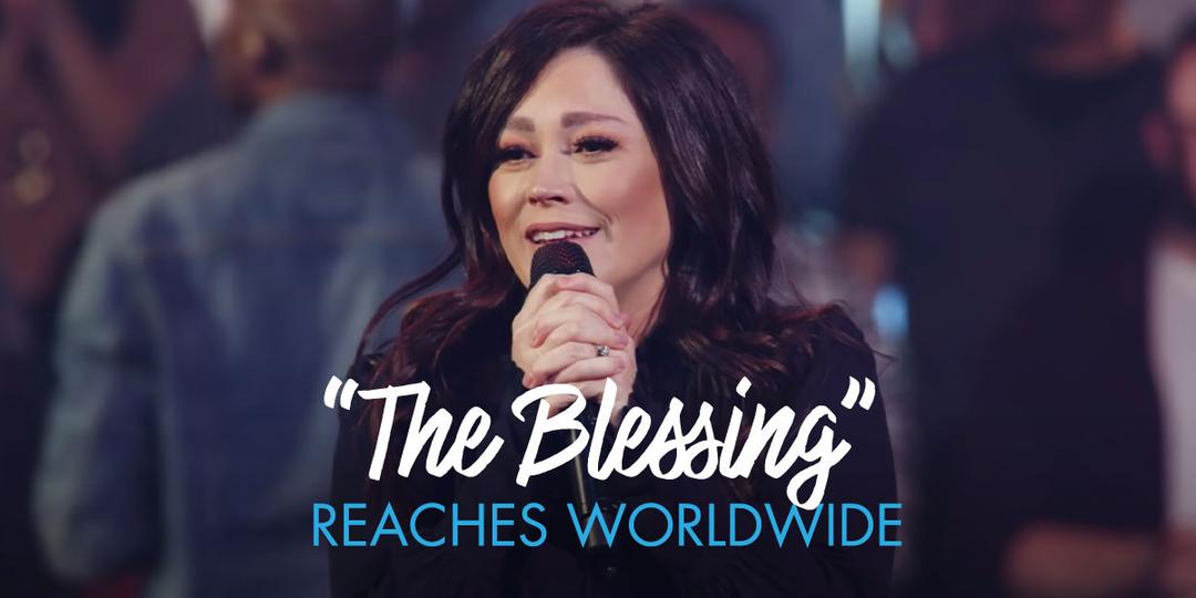 Kari Jobe Sings "The Blessing"